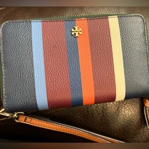 Authentic Tory Burch wallet